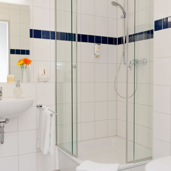 Johanniter Gästehaus - Badezimmer