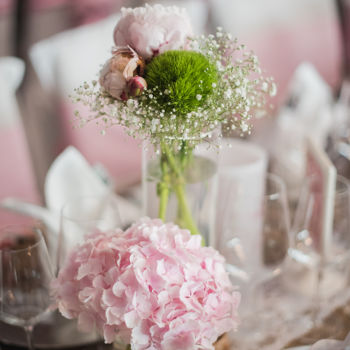 Beverland - Tisch - Blumen