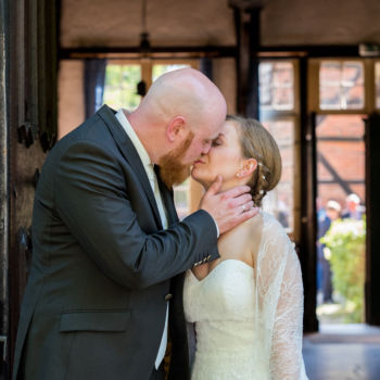 Hochzeit am Mühlenhof Münster - Brautpaar - Nach der Trauung Hochzeit am Mühlenhof Münster - Brautpaar - Nach der Trauung