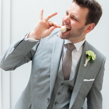 Hochzeit - Schloss Gartrop - Der Bräutigam und ein Cakepop Hochzeit - Schloss Gartrop - Der Bräutigam und ein Cakepop
