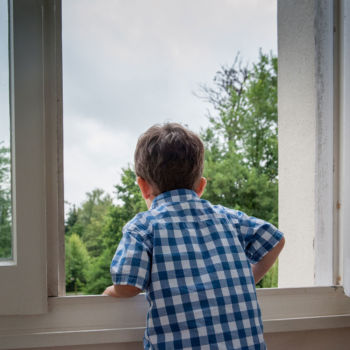 Hochzeit - Schloss Gartrop - Der Junge am Fenster